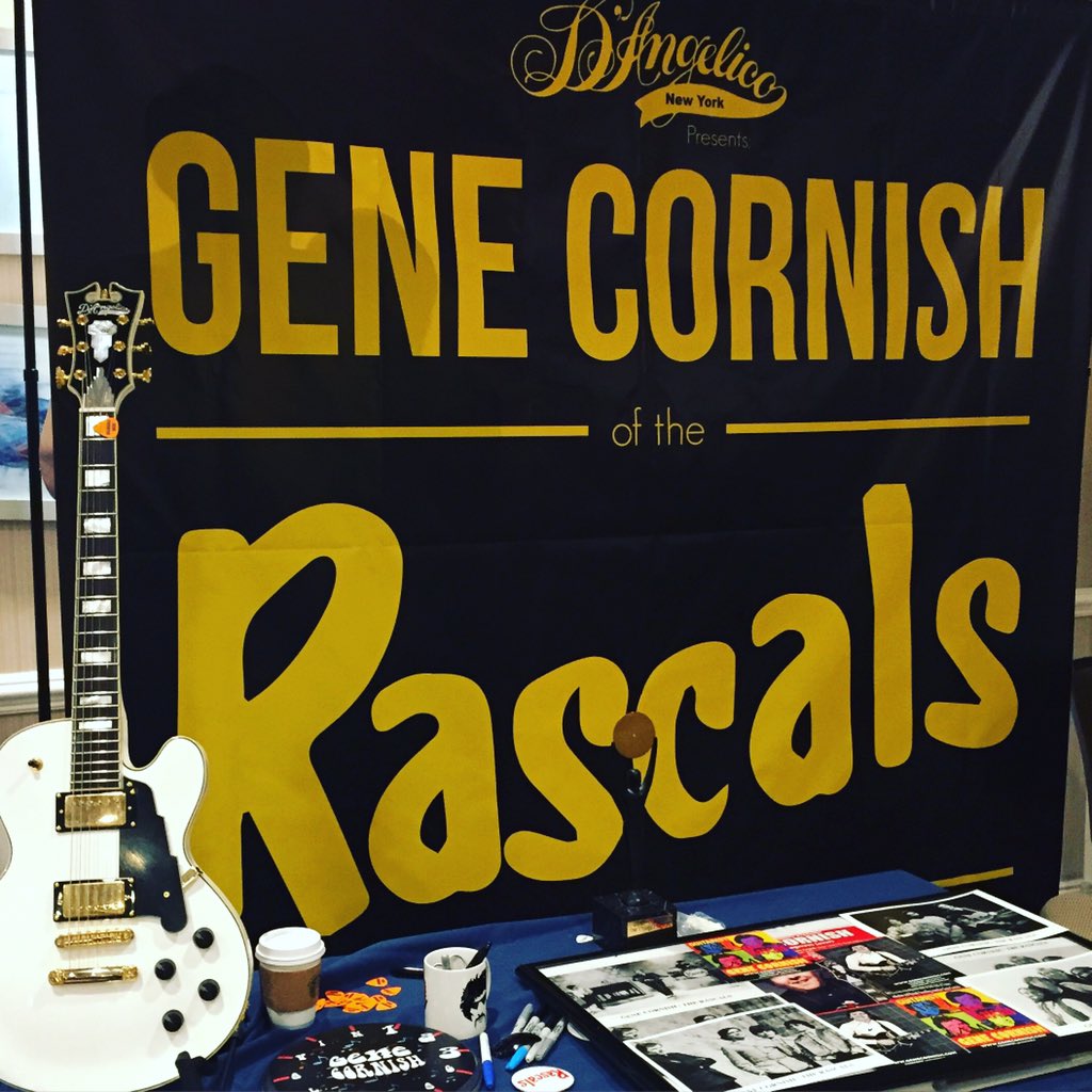 Groovin on a Sunday afternoon with <a href="/DAngelicoNY/">D'Angelico Guitars</a> #Groovin  #Chiller #dangelico #therascals #RockAndRoll