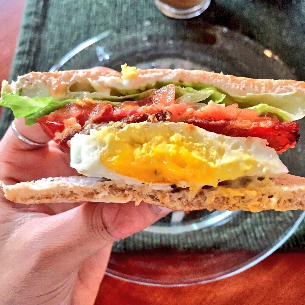 katietalamo's tweet image. BELT with some Sunday morning football  🏈🍳☕️ #fantasyaddict