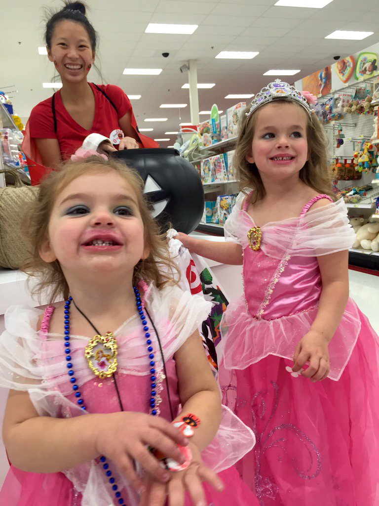 #Spooktacular #d124 <a href="/Howard_JoshT/">Josh Howard</a> @TiffMisk <a href="/tsauve/">Todd Sauve</a> well done 2200!!