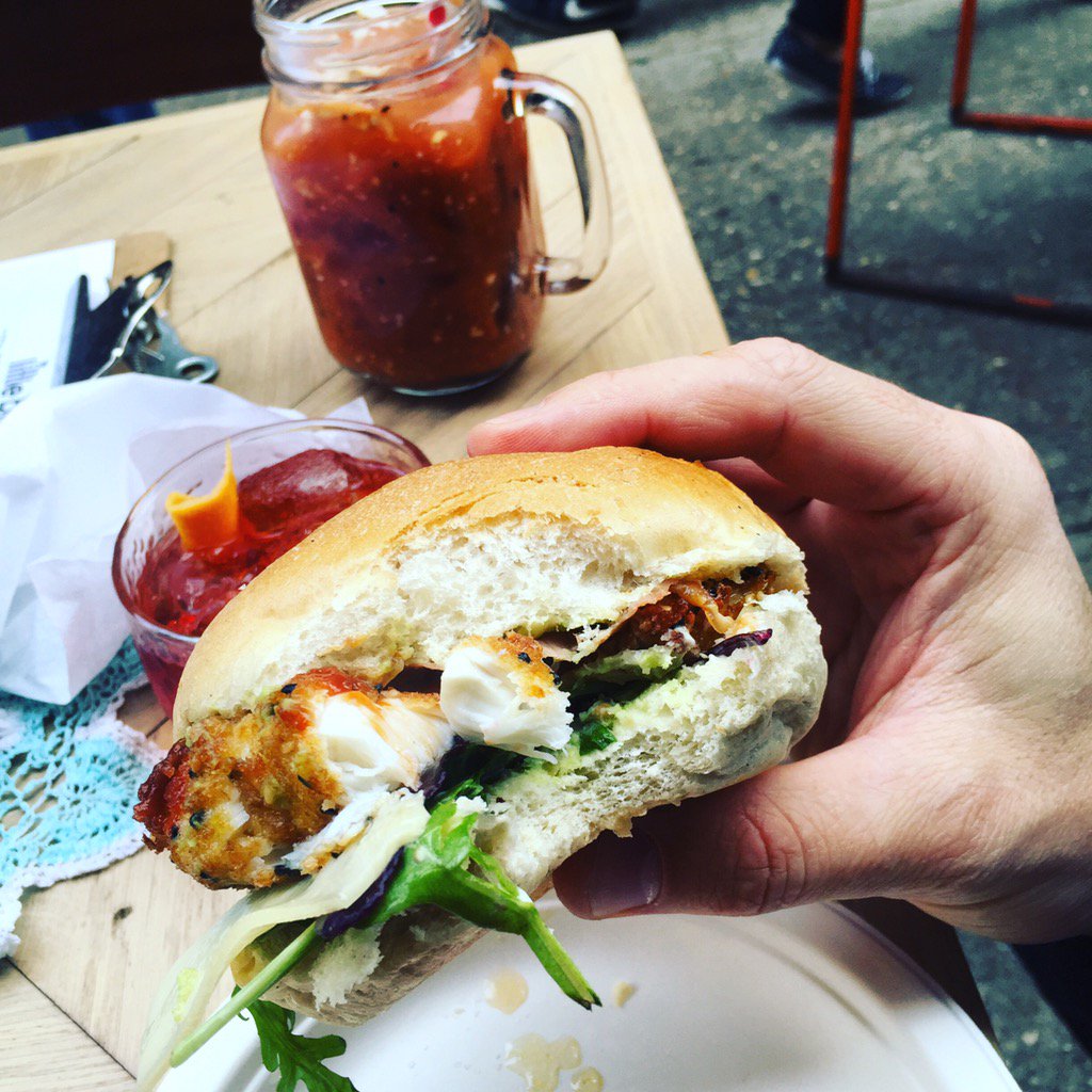 Ks_Hungry's tweet photo. @littlebirdgin another perfect Sunday #bloodymary #fishburger #londonfood #markets https://t.co/IxmMB33cZz