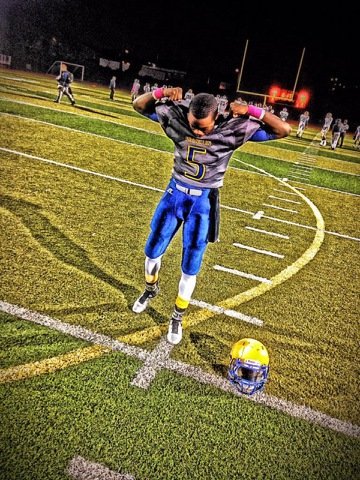 shoefixphilly's tweet photo. Happy Born Day 🌞🎂🎆🙏#DevyDev #HeRoseGold #MrComoDeGarconJr #RealSnackWrap #HeDoeTrappin #MrHeGotFans @DevDarden_ https://t.co/udRiKH3RyT