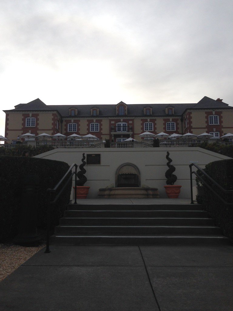 Kayornishimoto's tweet photo. Pleasant visit to Domaine Carneros @domainecarneros #fantasticsparkling https://t.co/uygGXrArGn