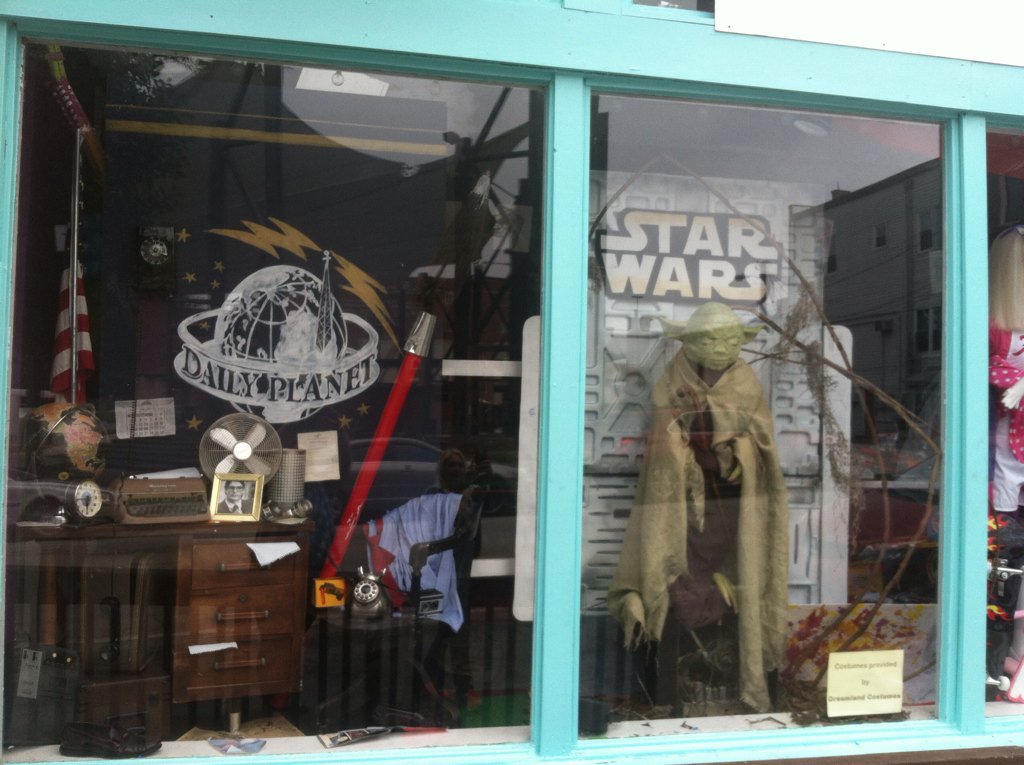 suecason's tweet image. Store front! #nerdmoment