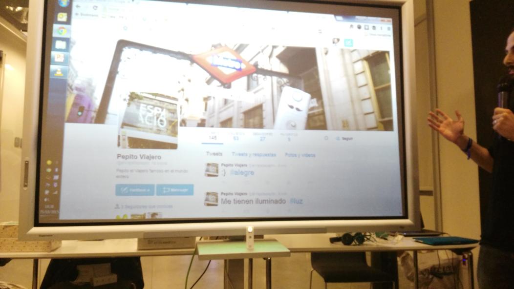 fundacionTef's tweet photo. .@elviajedepepito nos cuenta en Twitter como se siente. En su puesta en escena se sentía "alegre" :) #HackathonMAD https://t.co/gl8YcYPGU6