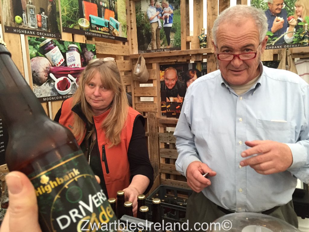 ZwartblesIE's tweet photo. After all the walk talking & tasting I had to wet my palette & chose some of @highbankorchard #driverscider https://t.co/vVqCvlrcH1