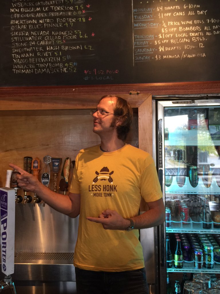12southtaproom's tweet photo. Come see this guy for tasty eats &amp; $3 mimosa/manmosas today @visitmusiccity #lesshonk #moretonk #craftbeer https://t.co/lSmMybu4s6