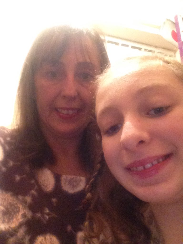 tdavidson69's tweet photo. Princes Grace finally getting to see 1D https://t.co/EPpaZfyPSw