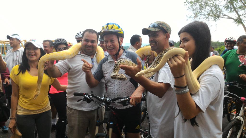 PanchoArias2012's tweet photo. Oficialmente hoy reaperturamos para el disfrute de propios y visitantes el Parque Recreacional "Burro Negro". https://t.co/phG6J6jB2l
