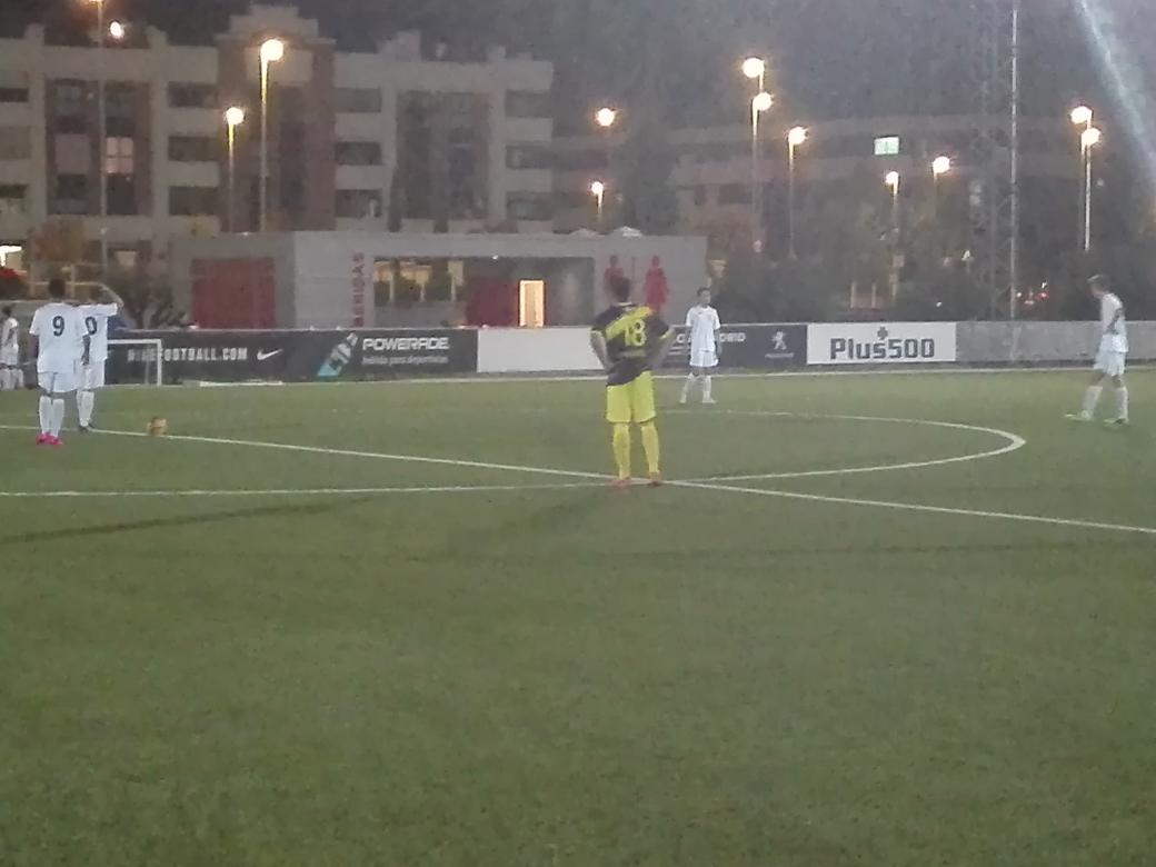CDpuertaMadrid's tweet photo. JUVENIL Gooooollll de @SamuelRC19 1-0 Golazo rompendio la línea.....#VamosPuerta https://t.co/DGrBgXlfVX