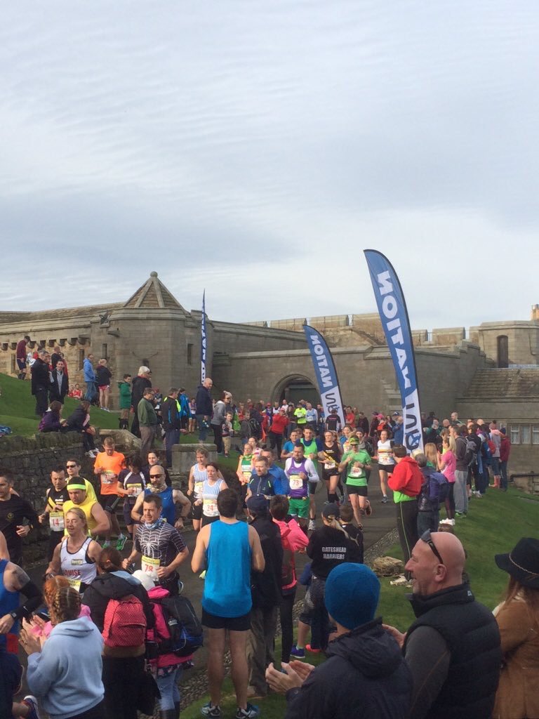 RunNationUK's tweet photo. @runnorth start of #castleshalfmarathon @Bamburgh_Castle tanks for the great day #pbrunning #lovetorun https://t.co/5kkCZmIpOX