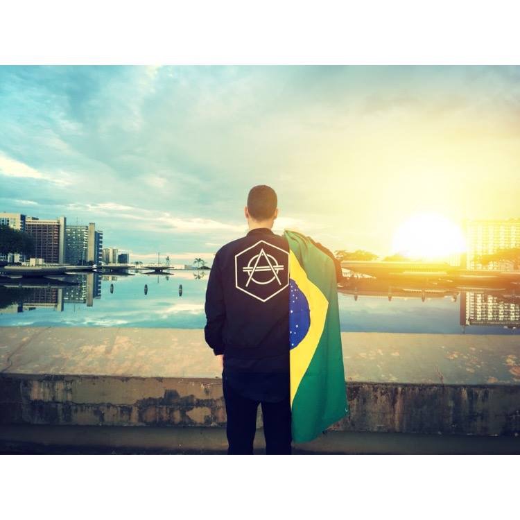 DonDiablo's tweet image. Coming back to Brasil next month! Catch me at XXXPerience in Sao Paolo + Net Festival in Belo Horizonte! Can't wait!