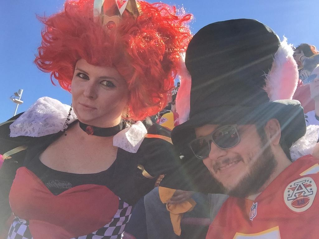b_e_airheart's tweet photo. The queen has arrived at Chiefs kingdom #kcchieiefs #chiefskingdom #chiefsparty #copperstyleem https://t.co/0DLXTPA0hC