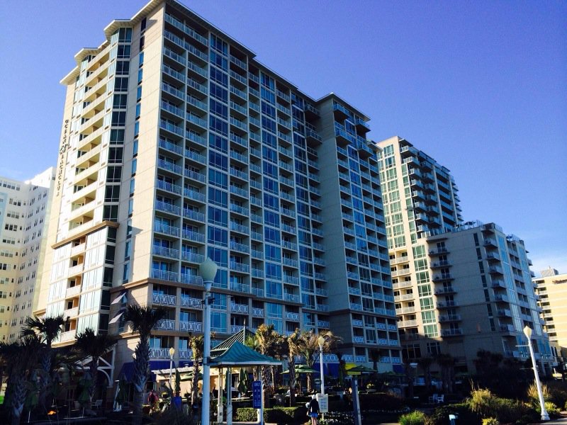 TheVacationDR's tweet photo. 2 of @diamondresorts newest  oceanfront resorts. #OceanBeachClub and #Oceanaire 400 oceanfront units #Va Beach #DRI https://t.co/qfh00GXRpZ