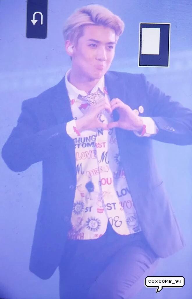 oshwaone's tweet photo. Sehun actuando lindo y adorable se me hace lo más hermoso de este mundo..

Su puchero me dejo bien muerta.😫💕 https://t.co/OidMnNNJIC