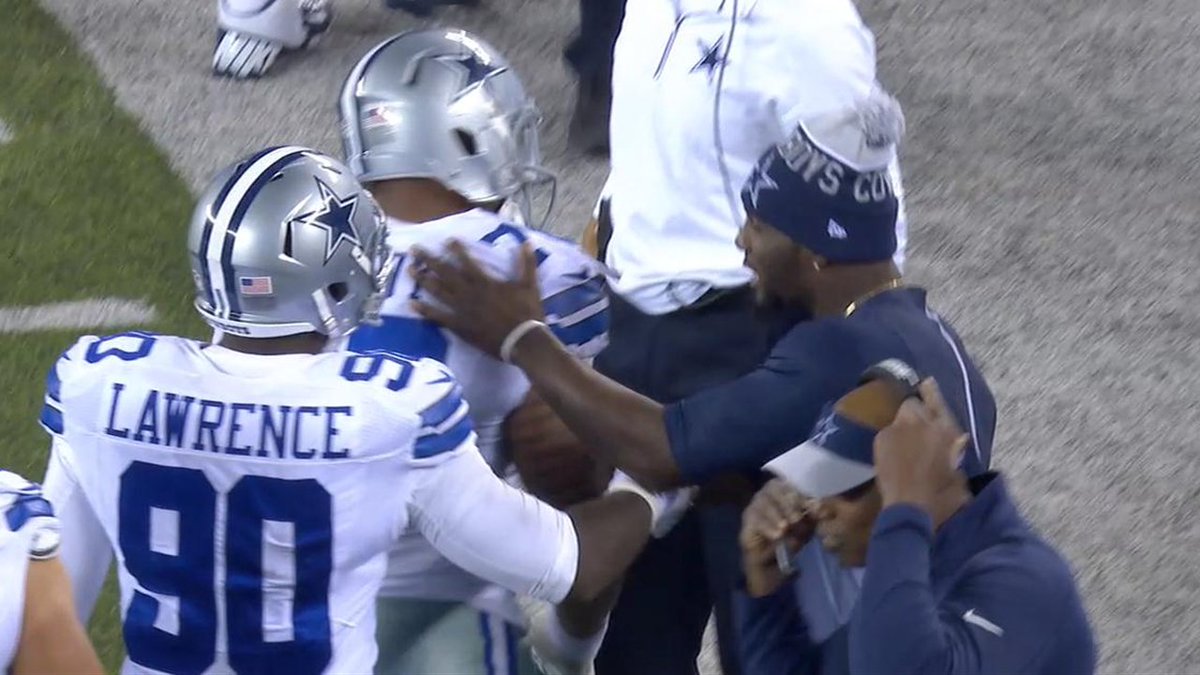 NFLonFOX's tweet photo. Greg Hardy and Dez Bryant got into it on the sidelines.  See what happened. #DALvsNYG https://t.co/MhZbkU2K5o https://t.co/xPFnEwscfv