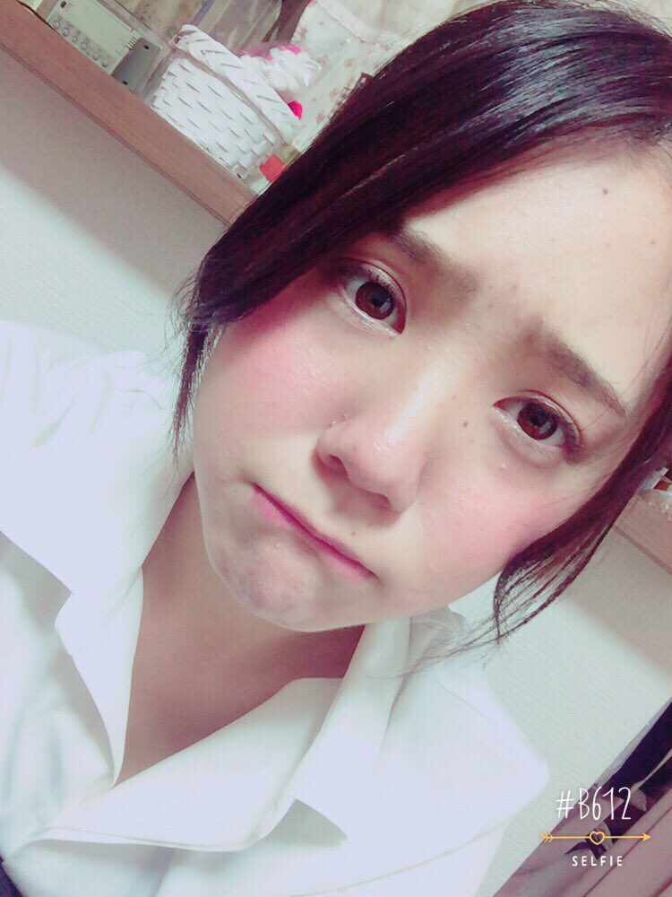 beppu_saya's tweet photo. おはゆんございます！
一週間の始まり(*^◯^*)✨
最近はちょいちょい撮影にお出かけしていて疲れ気味！(o^^o)
でも撮影は楽しいよ！✨
大阪から帰ってきた15分しか寝てないのに仕事に���ったら目が三重になってた😿 https://t.co/c1W0OnGmKQ