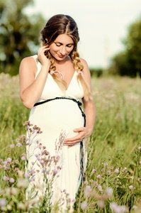 PregnancyMag's tweet photo. 6 little pregnancy indulgences to make you feel like a million bucks https://t.co/clYtflrSaE by @pregnancymag https://t.co/Cqj8qVMGMf
