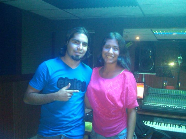RoxyRMusic's tweet photo. Con @AdonayRecords productor de mi new tema. https://t.co/5EqsNr5zJv