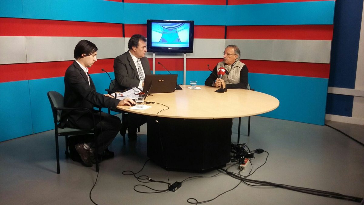 LucioGodoy2015's tweet photo. #Ahora Entrevista en el canal local de Concepción del Uruguay. https://t.co/r232Pmqq9C