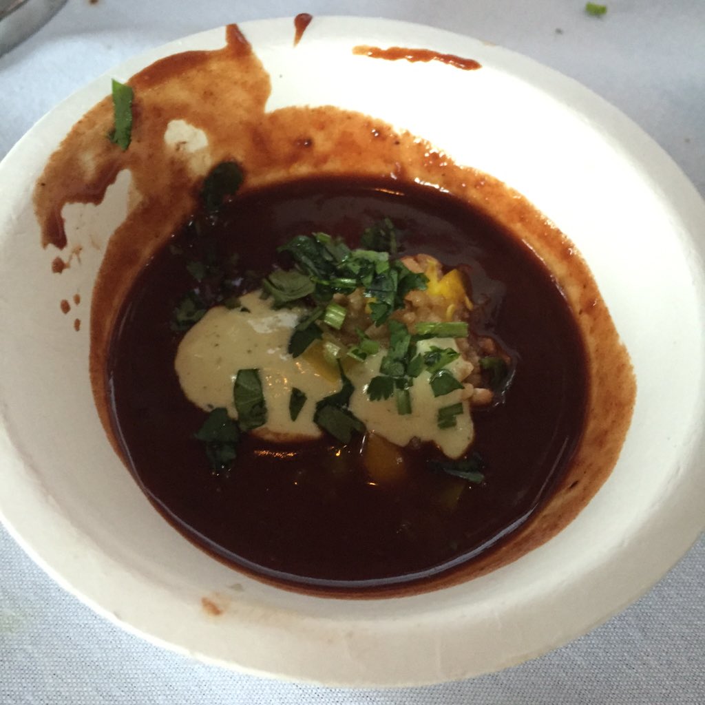 ittybittyfoodie's tweet photo. The piggy goes to @MOPHONOLA lZ @chefsforfarmers #chefsforfarmers #CFF2015 https://t.co/qF8oRdLH9K