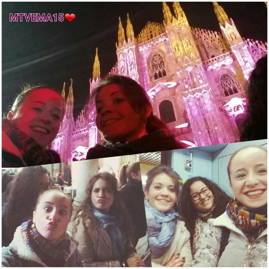 MikaelaPorta's tweet photo. #MTVEMA #MTVMusicWeek #MTVEMA2015 #EMAMilano  @MartinaLaPorta_ @NoemiLigabue @mengonimarco  #salutaifans 😙❤❤❤ https://t.co/TSP5TRlfmw