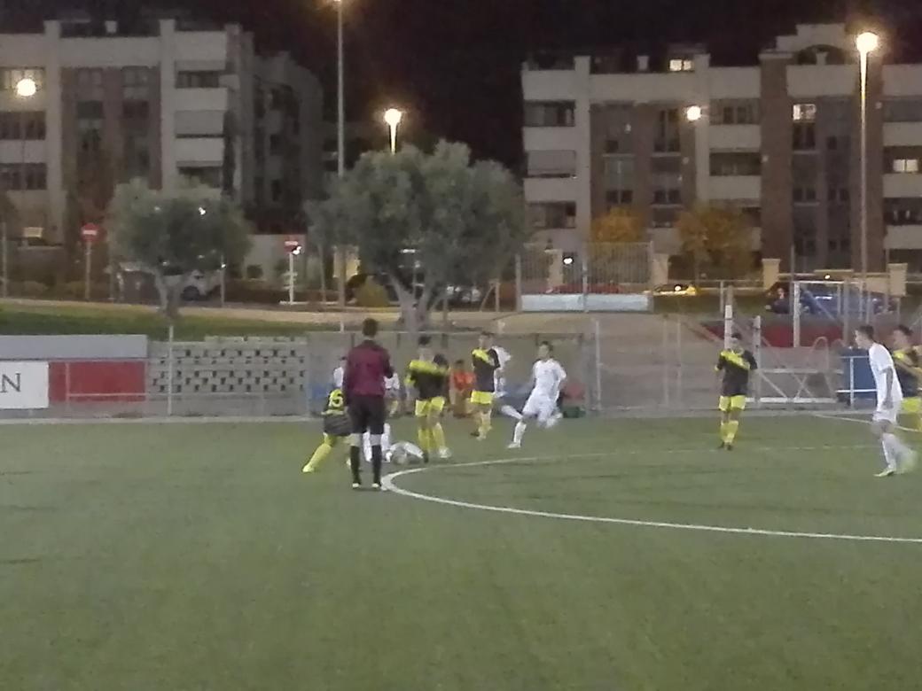 CDpuertaMadrid's tweet photo. JUVENIL Victoria!!!!! 6-3 Con goles de @SamuelRC19 (4), @PablodeTomas y #Tarek #VamosPuerta https://t.co/h6qcbBaMxA