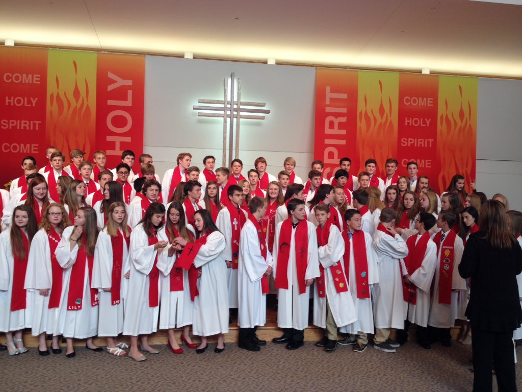 StAndrewHS's tweet photo. The squad is almost ready! #Confirmation2015 https://t.co/Yp8sW7Nnlj