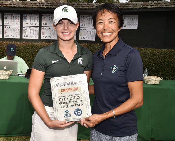 UNCWAthletics's tweet photo. Congratulations to Michigan State's Sarah Burnham, 2015 Landfall Tradition medalist with a 5-under 211. #LT2015 https://t.co/Hl8ZRU8PPV