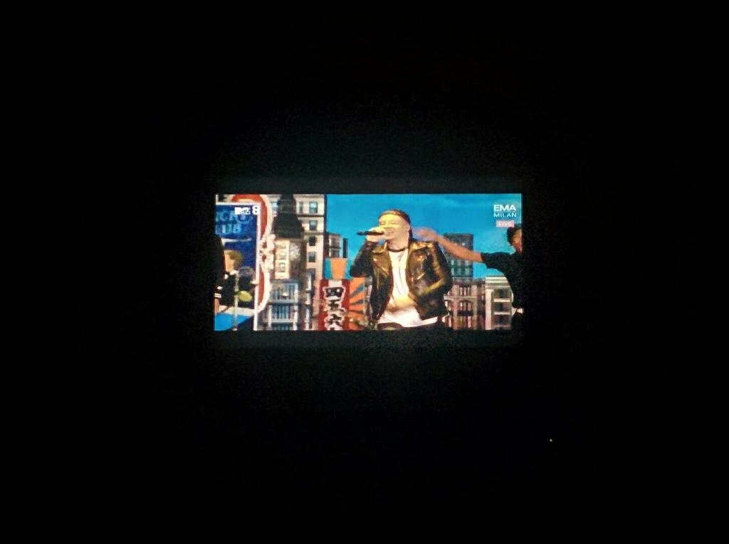 danese97's tweet photo. MTVEMA
#MTVEMA #Macklemore
@macklemore https://t.co/mCr5Iqd6SV