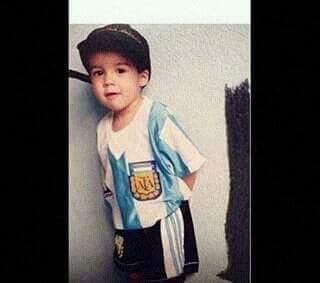 miriampichus1's tweet photo. Cuando no sabia lo que el destino le tenia preparado! 😭😭💓🙊👌 #throwbackwithMB https://t.co/5T5pszhvrC
