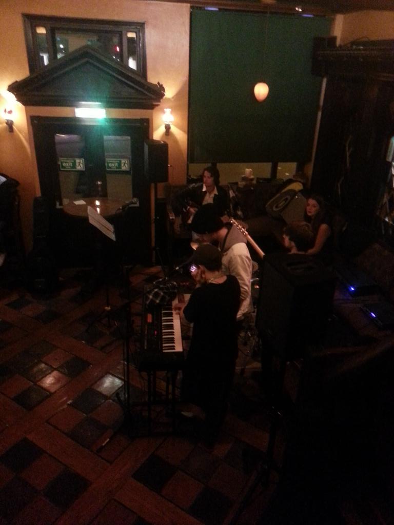 BrogansFulham's tweet photo. Gearing up for our Jam night @BrogansFulham with the superb #Specialocajuns https://t.co/fcO07geqO4