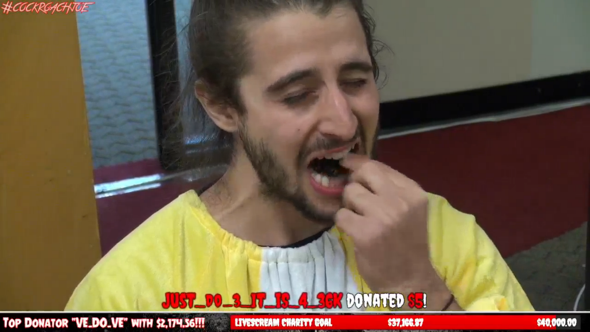 ttmoberly's tweet photo. Way to go Joe! #LIVESCREAM #CockRoachJoe @CreatureHub @MrJoeExtreme https://t.co/A8NUKbiTcs
