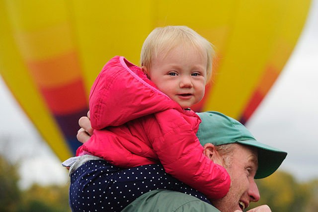 taosnews's tweet photo. Check out these photos from the 33rd Annual #Taos Mountain Balloon Rally https://t.co/RwlpTp7874 https://t.co/BPyRpduWY9