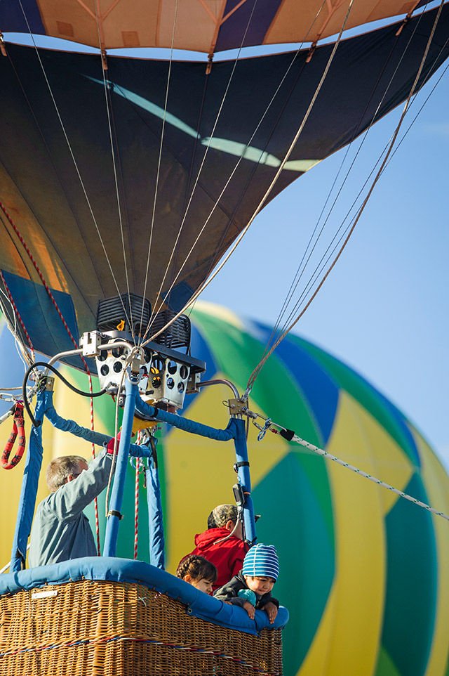taosnews's tweet photo. Check out these photos from the 33rd Annual #Taos Mountain Balloon Rally https://t.co/RwlpTp7874 https://t.co/BPyRpduWY9