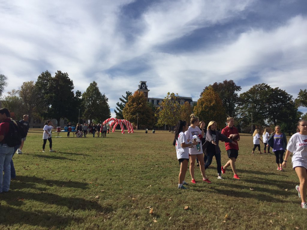 ArkansasSAA's tweet photo. Beautiful DAY for a 5K!!! #ColorThoseHogs5k #UARKHomecoming ...see y'all at 4:00! https://t.co/rxhU1f6Pf6