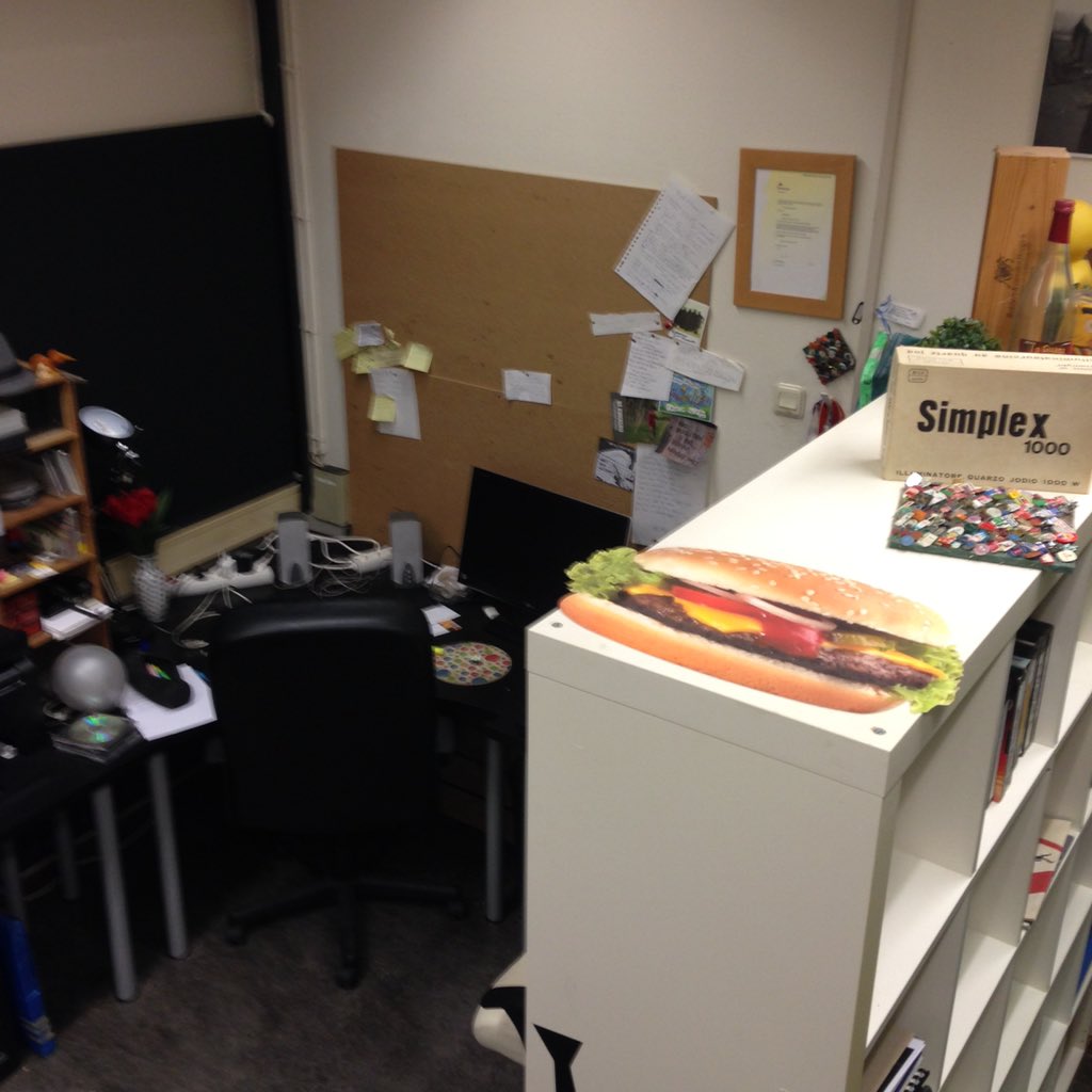 Hier werk ik trouwens. Soms. Vaker. Dus.  #sectiec #robheid