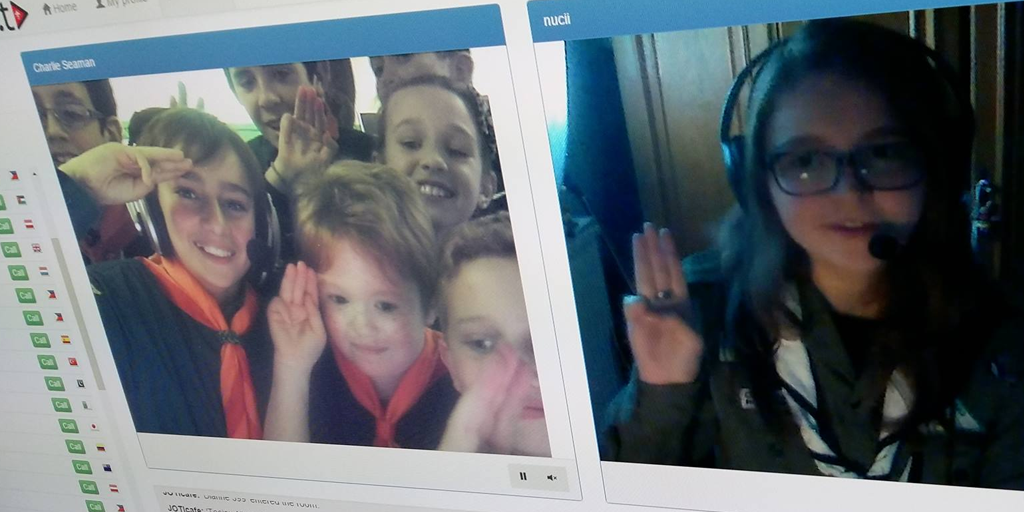 We love this pic from <a href="/12hscouts/">1st & 2nd Horley Scouts</a> - chatting to <a href="/scouts/">Scouts</a> in Romania! #joti #iscout