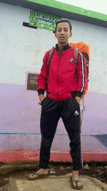 kndnkuy_'s tweet photo. @offhool03 Dapet salam dari puncak Mt.Cikuray hehehe #Offhool https://t.co/HTfaEDyDIz