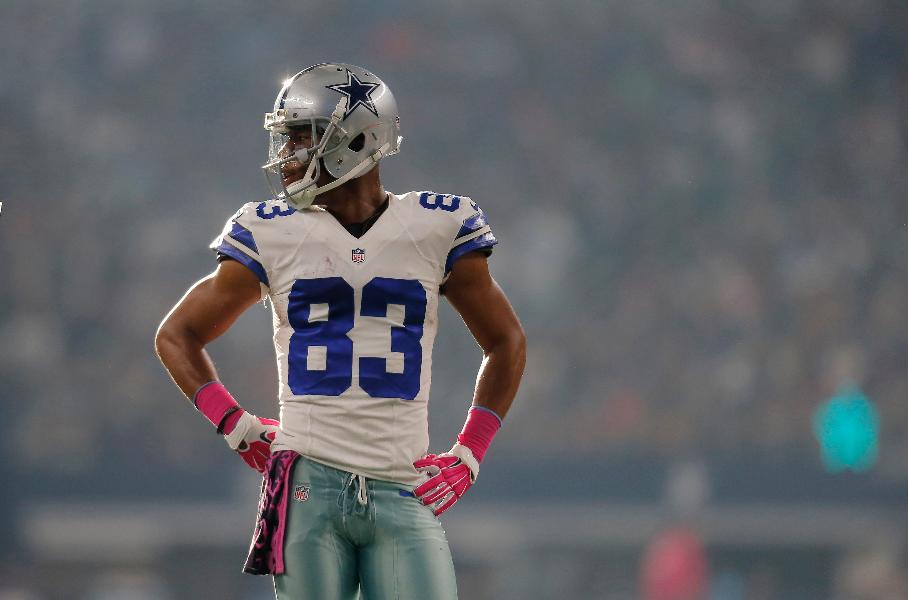 Forbes's tweet photo. In 2014, the Cowboys ranked first in the NFL in average attendance (90,000): https://t.co/wxaZy2nK5Z https://t.co/HWq75TIKGs
