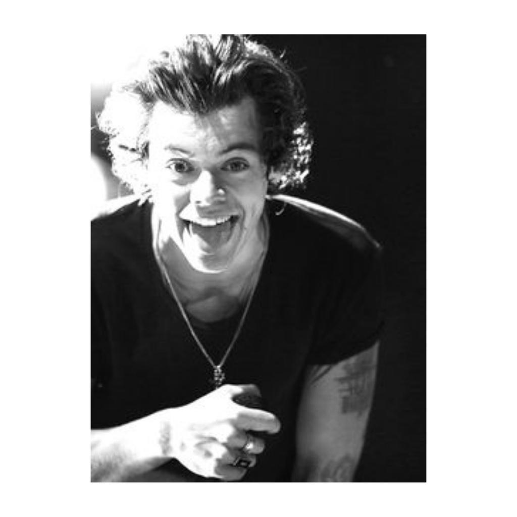 haztattlou tweet picture