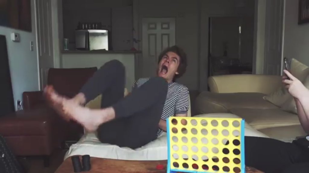 jaselous's tweet photo. HARRISON AHAHAHAH #HarrisonsNewVideo https://t.co/ghDi2JZuFe