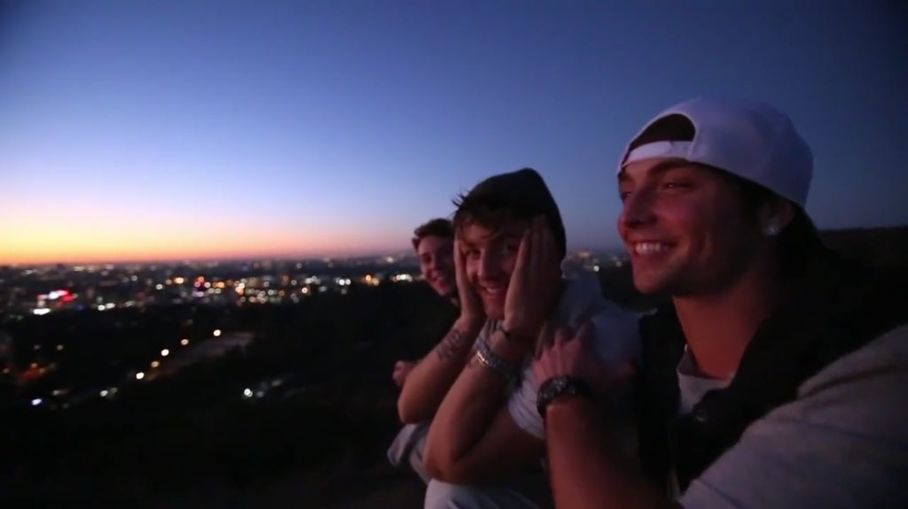 mxpeachy's tweet photo. #Emblem3IsBackTogether 😍😍❣❣ https://t.co/OgQFXArude