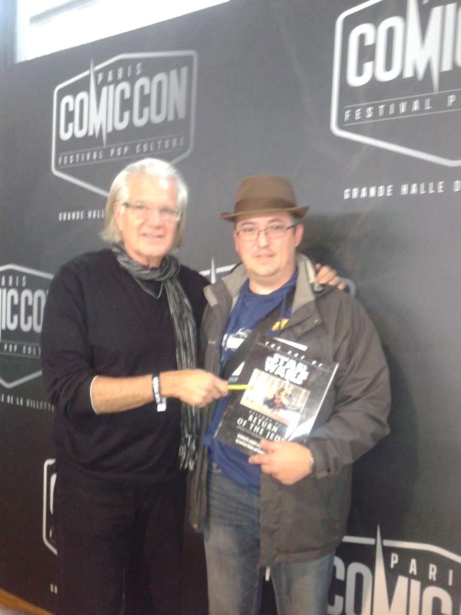 Bobafeet75's tweet photo. @ComicCon_Paris @GIRODPATRICE Conférence très instructive sur #JeffMann #ILM model maker https://t.co/cjkIWKs4nQ