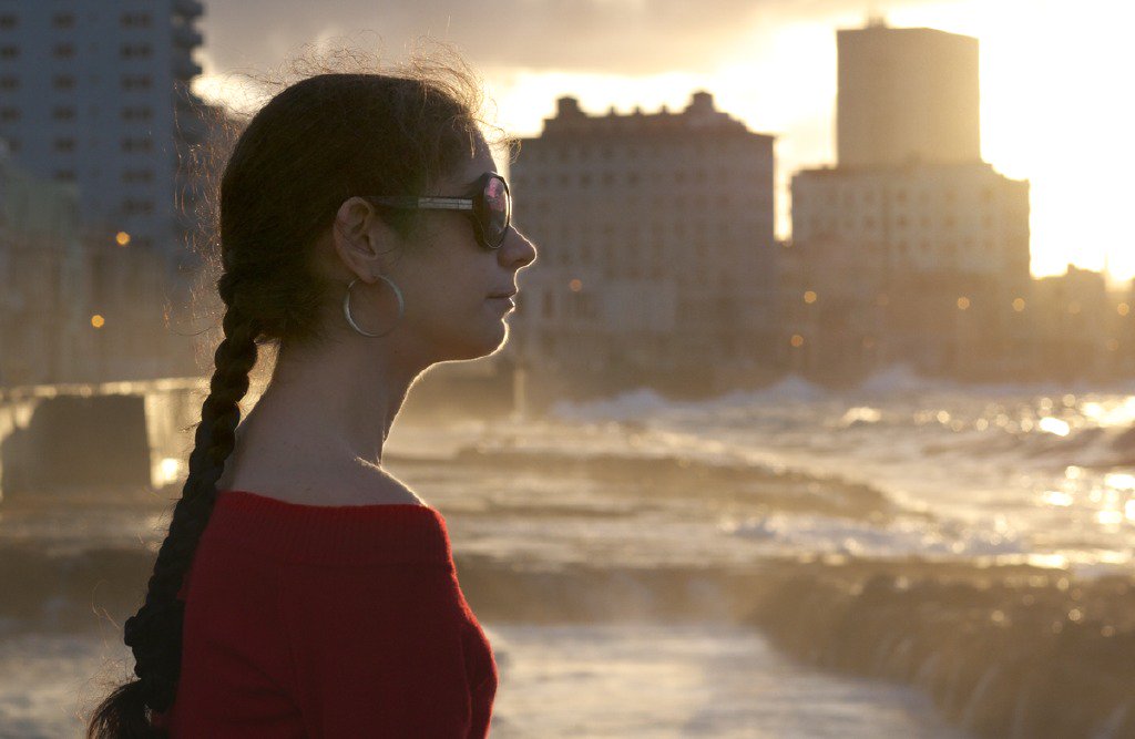 thompowers's tweet photo. Nov 15: TOCANDO LA LUZ - blind in Cuba w/ dir Q&A at #DOCNYC. Trailer https://t.co/7jShqFMo1P #in3weeks https://t.co/jVMRPuFB6y
