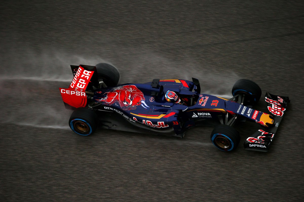 Unieke prestatie van #Max! Een 4e plaats voor <a href="/Max33Verstappen/">Max Verstappen</a> bij de GP van Amerika. nos.nl/l/2065034 #GPUSA