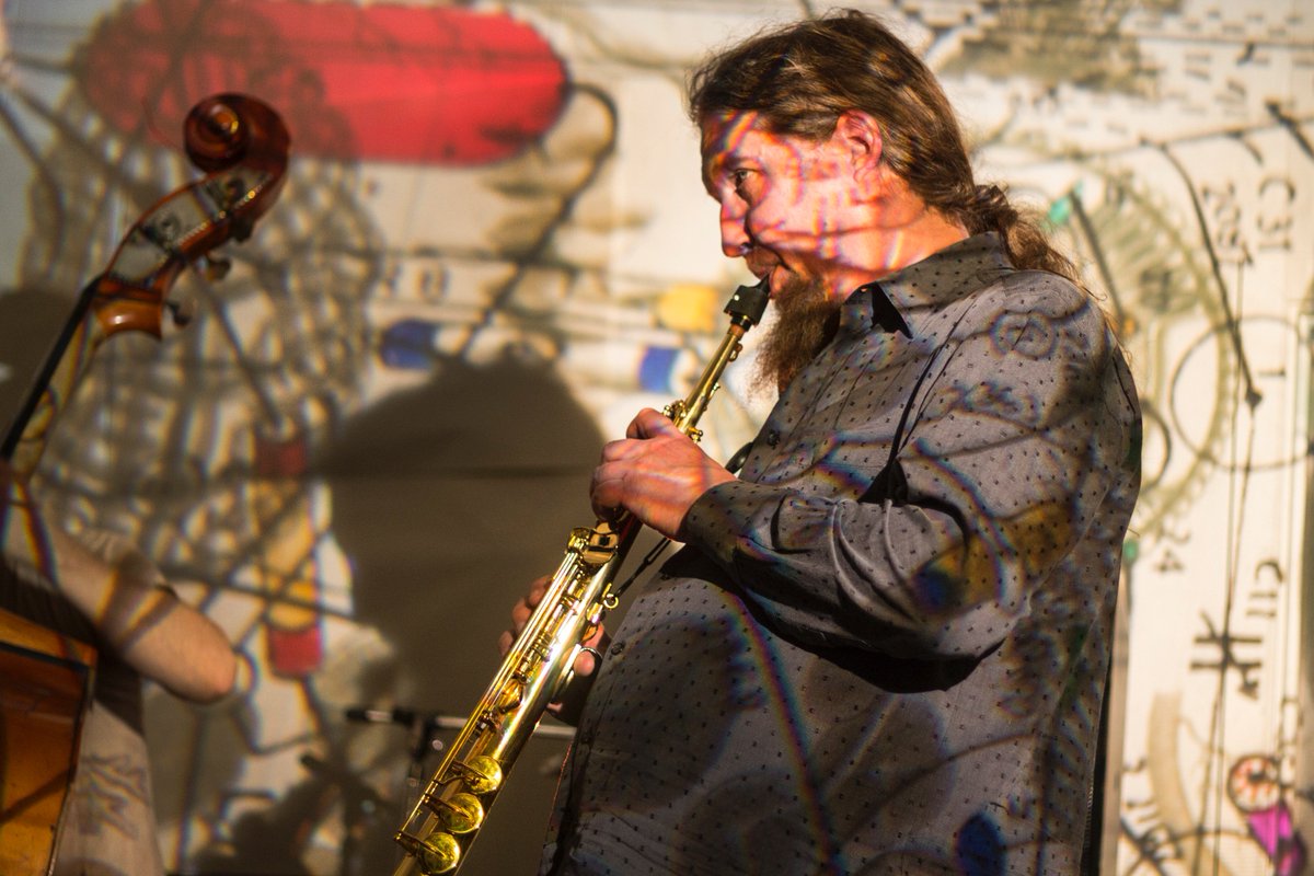 Xposed Club tweet media