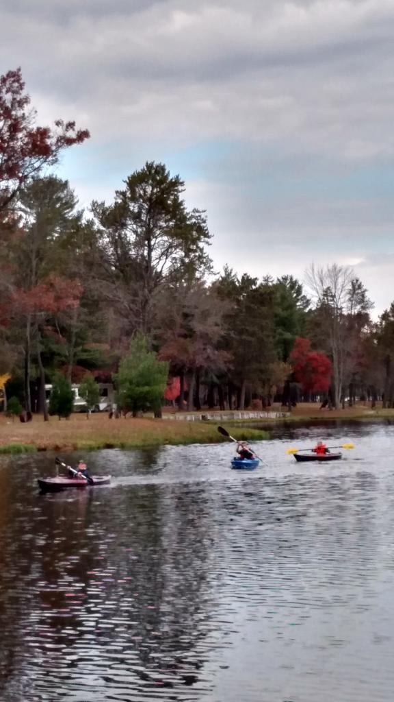dlaufenberg's tweet photo. Last paddle of the season for my nephews! #fallinwi https://t.co/B0pjhNDcdO