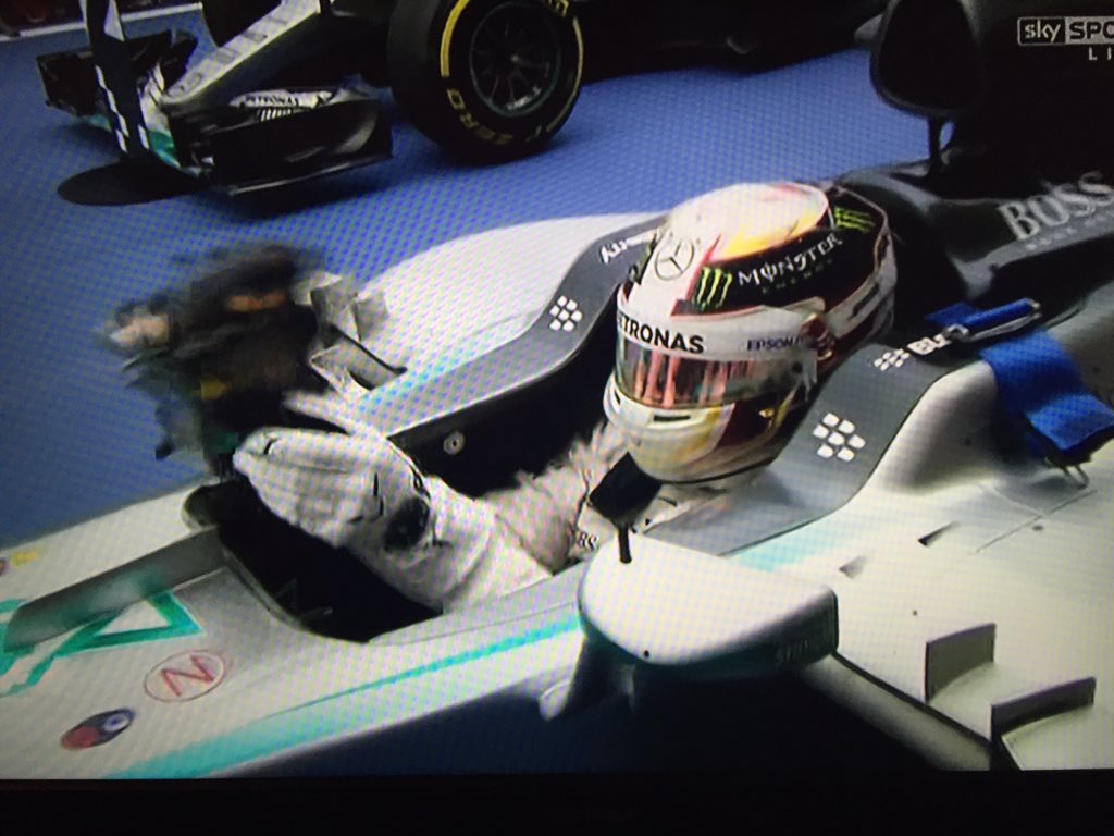 dannybash1973's tweet photo. @LewisHamilton How's it feel 3 Time World Champion!!!!!!
🏎💨💨💨💨🏆🏆🏆 https://t.co/MgnNTvy11C