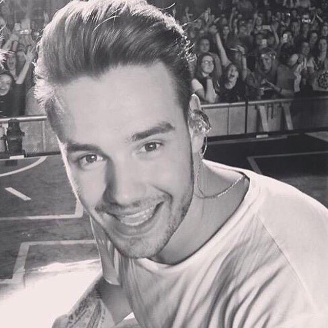 1D_Update2015's tweet photo. RETWEET IF YOU LOVE LIAM #EMABiggestFans1D https://t.co/t4speI0ltQ