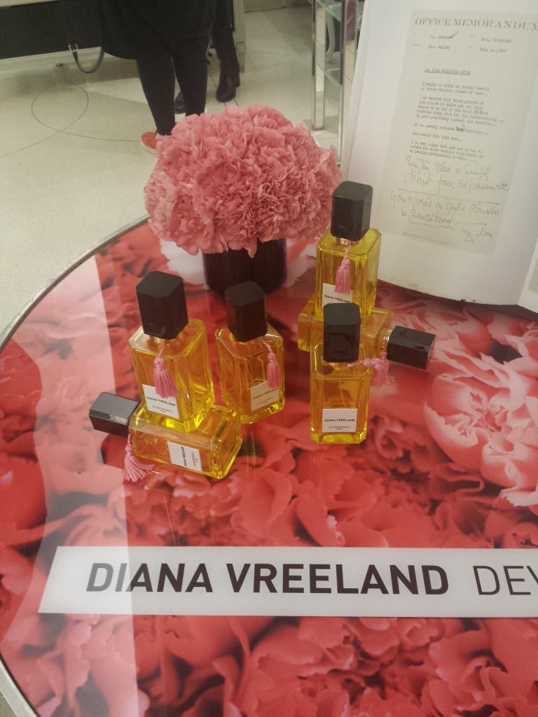 SabatiniOnStyle's tweet photo. .@Bergdorfs the gorgeous @dvDianaVreeland fragrances. @Sniffapalooza #SniffaFallBall2015 #DianaVreeland #Fragrance https://t.co/E6C9a6HKoT